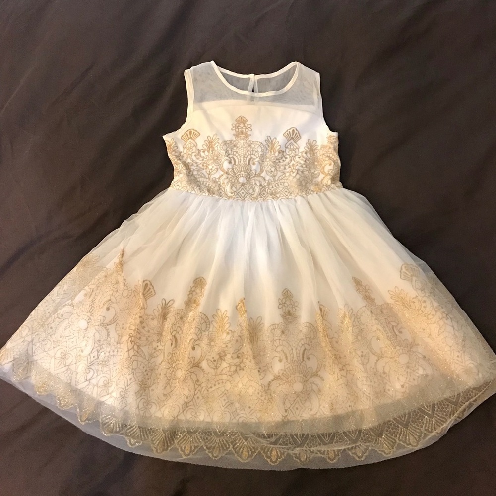 NWT Children’s pl sleeveless pearlyglittery dress